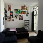 Simple Room Berlin Mitte Artist And Lgbtq Friendly