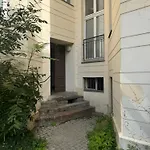 Simple Room Berlin Mitte Artist And Lgbtq Friendly